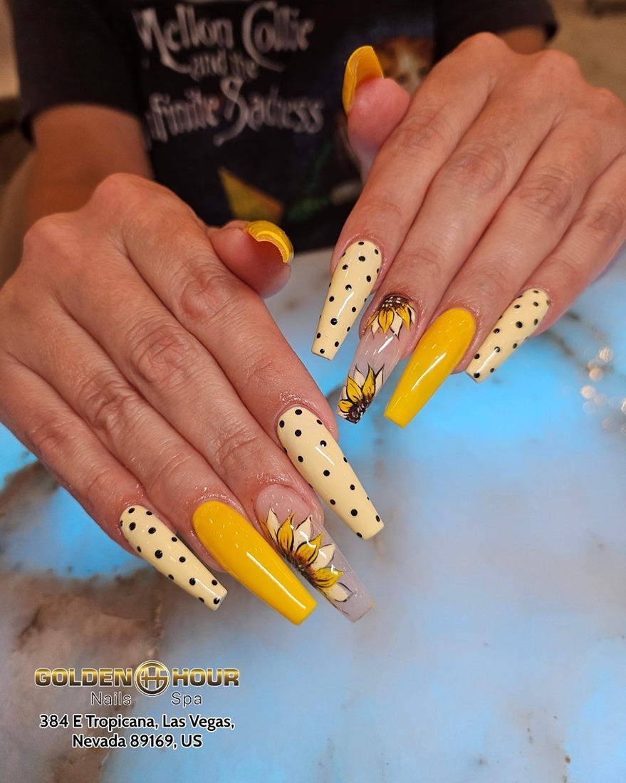 Golden Hour Nails Spa 110826 (20)